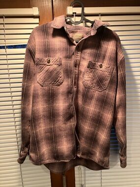 Schmidt Men's Casual Plaid Button-Down Shirt in Mauve